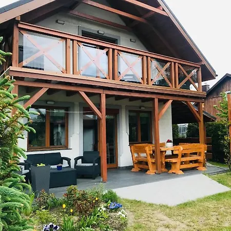 Zaciszne Zastan Villa